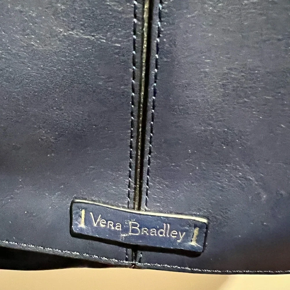 Vera Bradley new Navy Leather Crossbody Bag-never used. - Picture 3 of 14